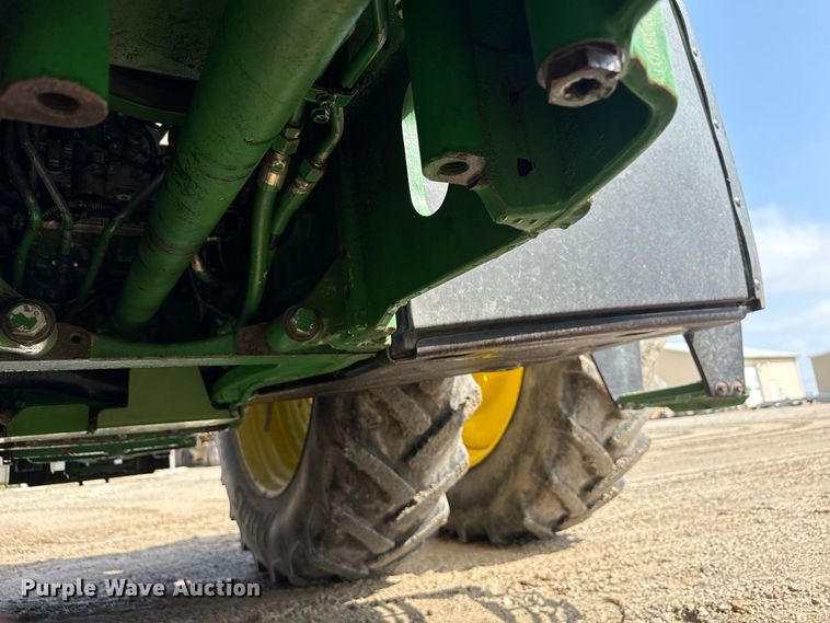 image for item ND9541 2015 John Deere 7210R MFWD tractor
