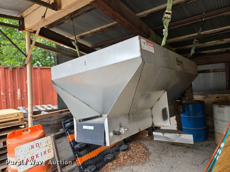 Meyer spreader