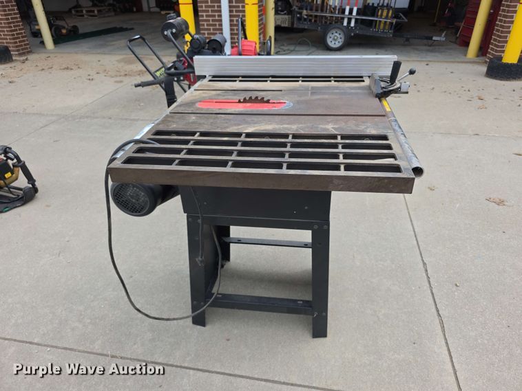 image for item NF9659 Dayton  table saw