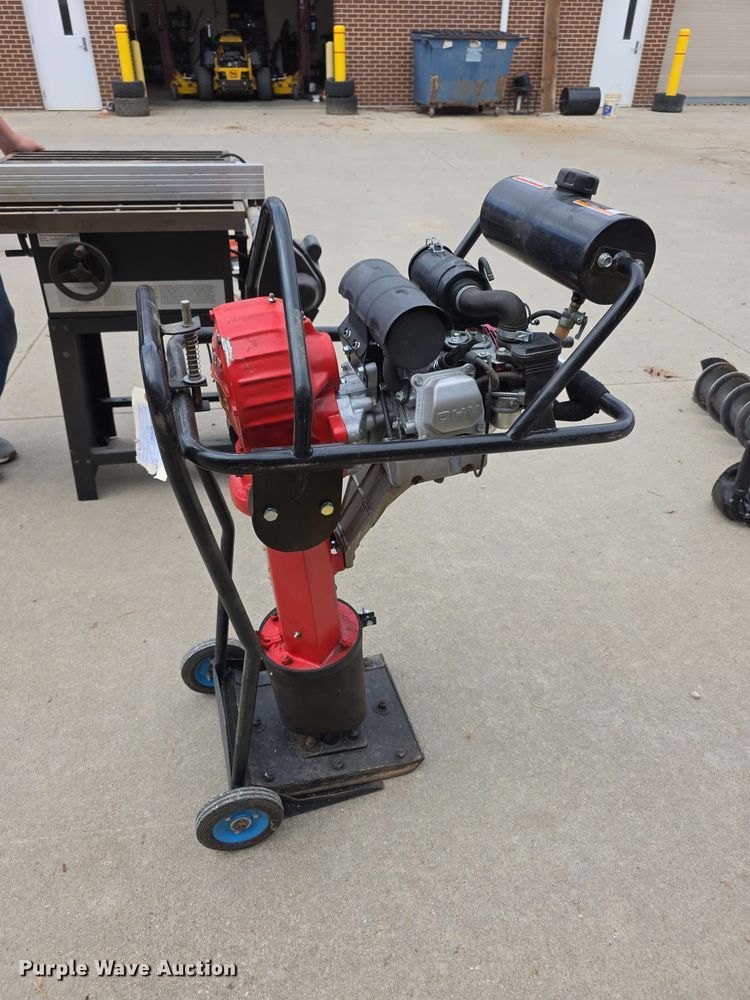 image for item NF9660 Tiger TGR80 plate compactor