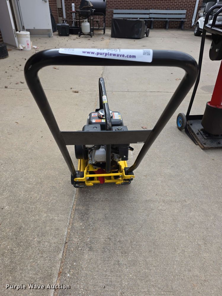 image for item NF9661 Wacker VP1135 plate compactor