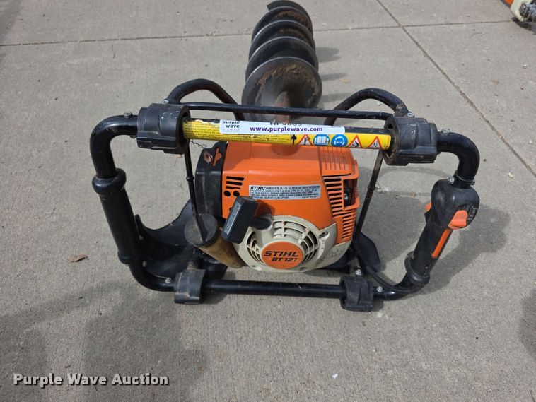 image for item NF9663 Stihl  BT131 auger