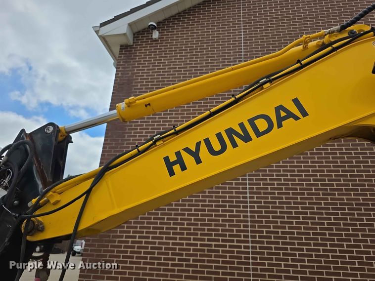 image for item NF9668 Hyundai ROBEX55W7A wheeled excavator