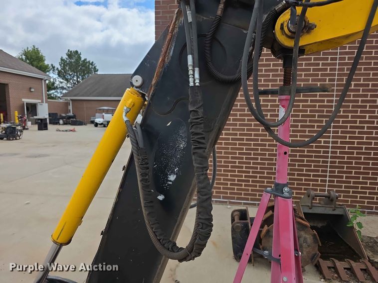 image for item NF9668 Hyundai ROBEX55W7A wheeled excavator