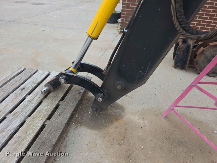 image for item NF9668 Hyundai ROBEX55W7A wheeled excavator