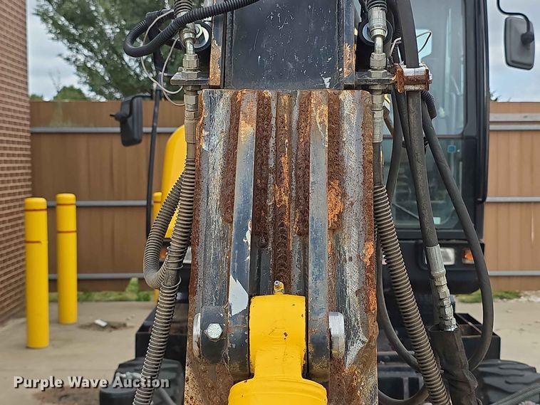 image for item NF9668 Hyundai ROBEX55W7A wheeled excavator