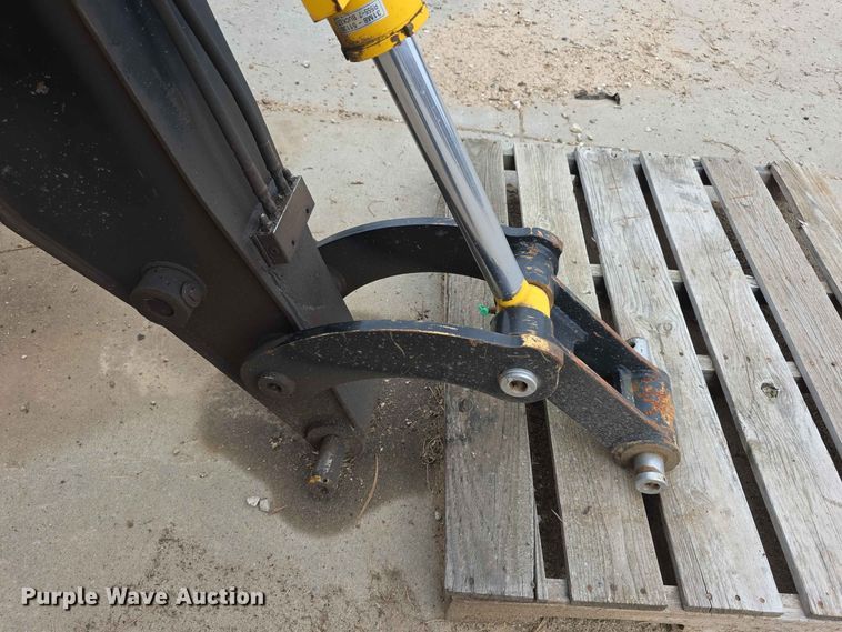 image for item NF9668 Hyundai ROBEX55W7A wheeled excavator