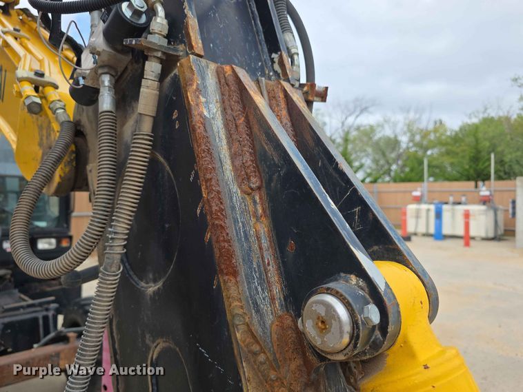 image for item NF9668 Hyundai ROBEX55W7A wheeled excavator