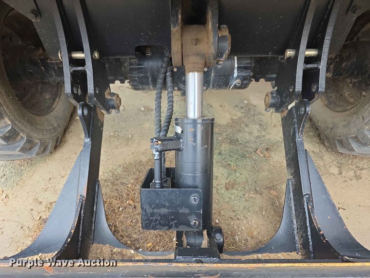 image for item NF9668 Hyundai ROBEX55W7A wheeled excavator