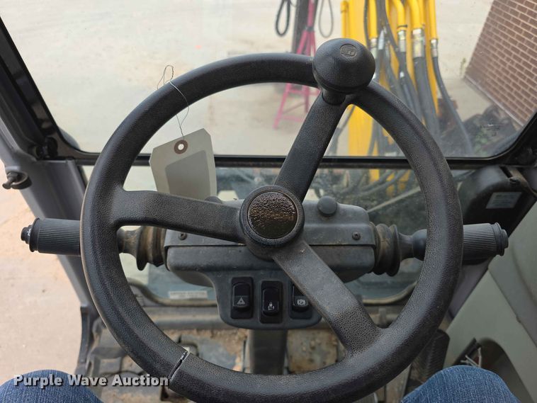 image for item NF9668 Hyundai ROBEX55W7A wheeled excavator