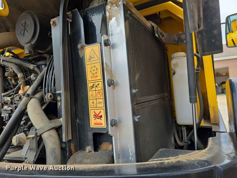 image for item NF9668 Hyundai ROBEX55W7A wheeled excavator