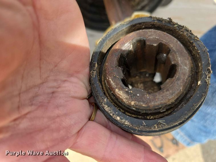 image for item NF9669 John Deere  272  rotary mower