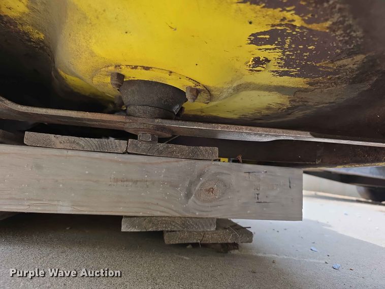 image for item NF9669 John Deere  272  rotary mower