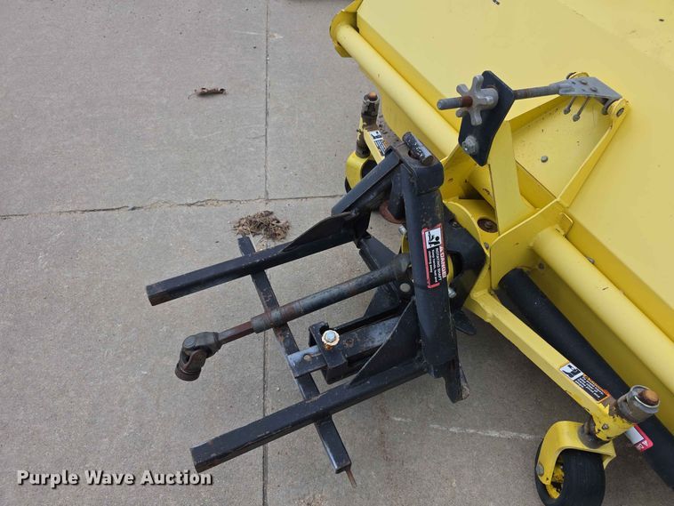 image for item NF9670 John Deere broom