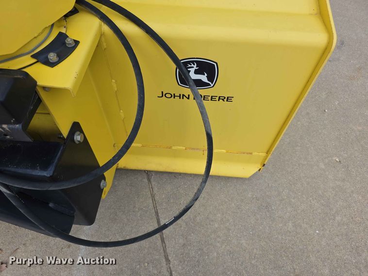 image for item NF9671 John Deere snow blower