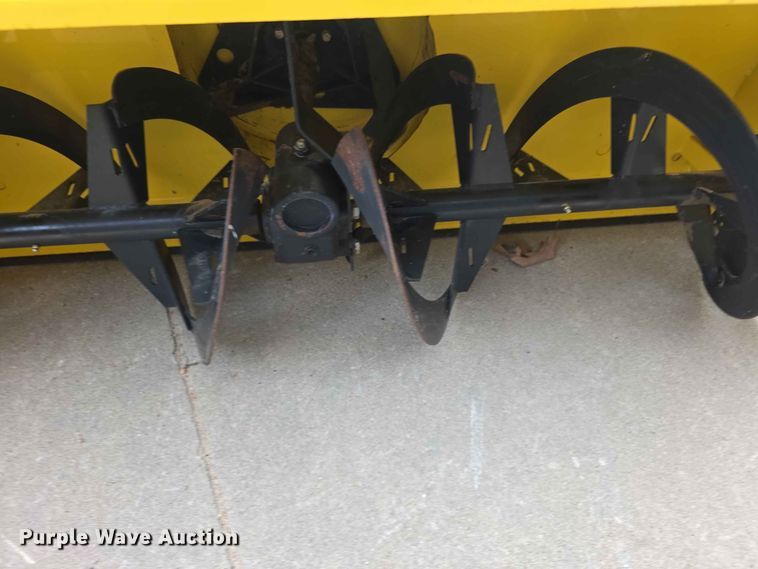 image for item NF9671 John Deere snow blower