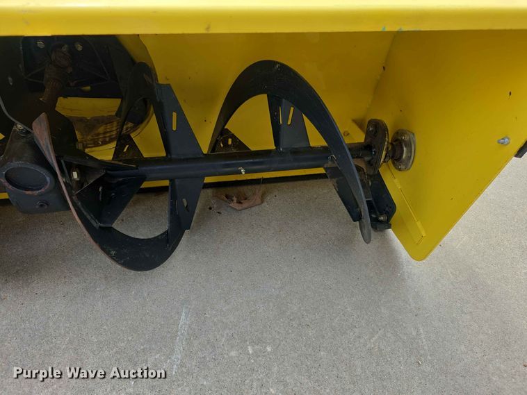 image for item NF9671 John Deere snow blower