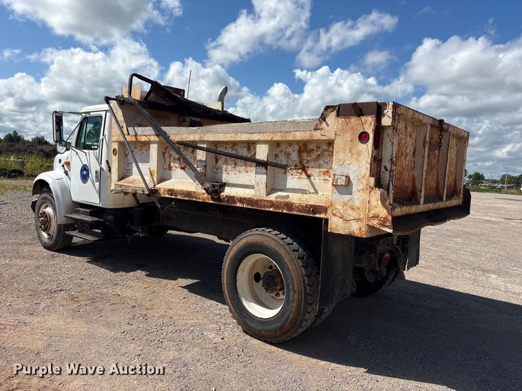 image for item NK9240 1997 International 4900 dump truck
