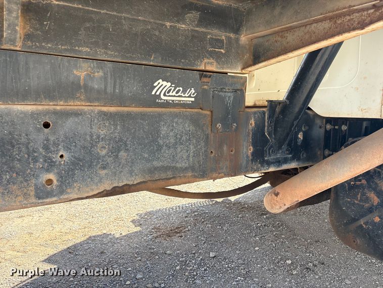 image for item NK9240 1997 International 4900 dump truck