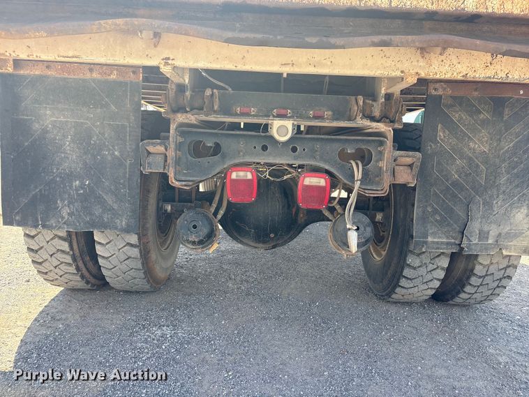 image for item NK9240 1997 International 4900 dump truck