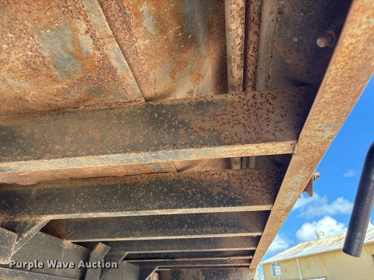 image for item NK9240 1997 International 4900 dump truck