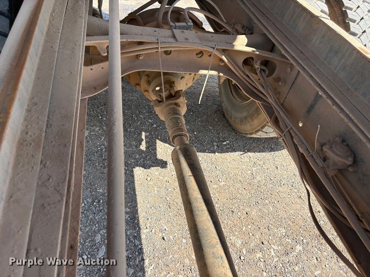 image for item NK9240 1997 International 4900 dump truck