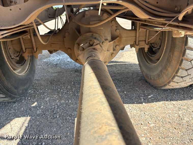 image for item NK9240 1997 International 4900 dump truck