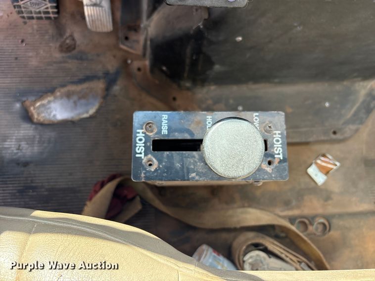 image for item NK9240 1997 International 4900 dump truck