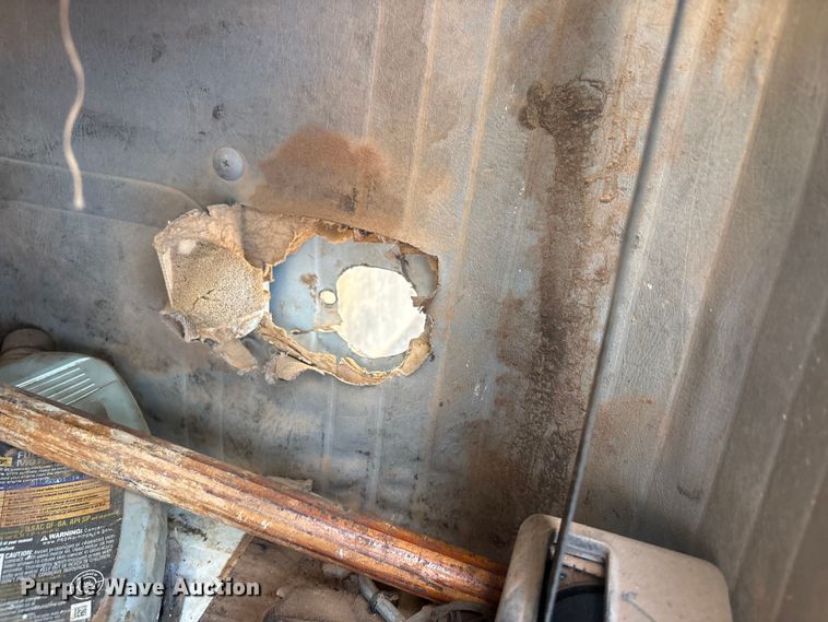 image for item NK9240 1997 International 4900 dump truck