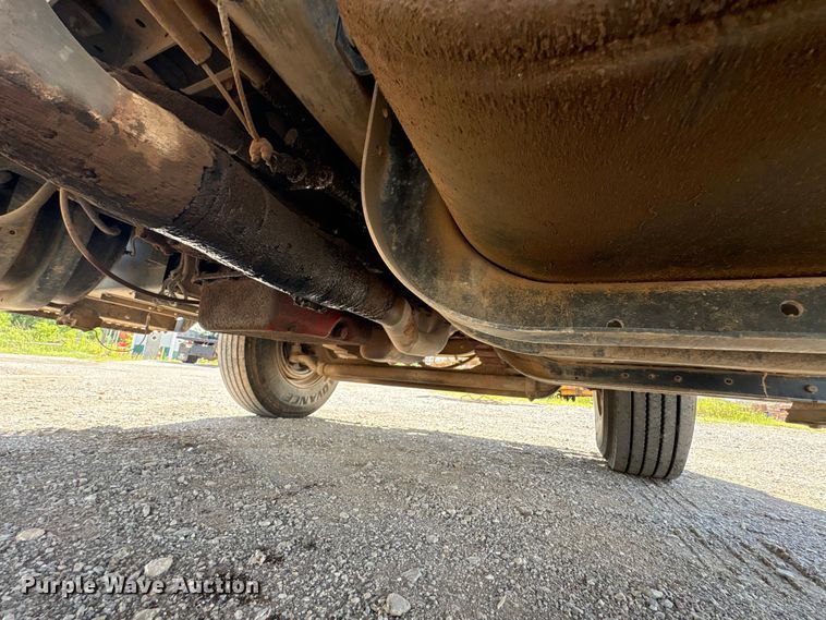 image for item NK9240 1997 International 4900 dump truck