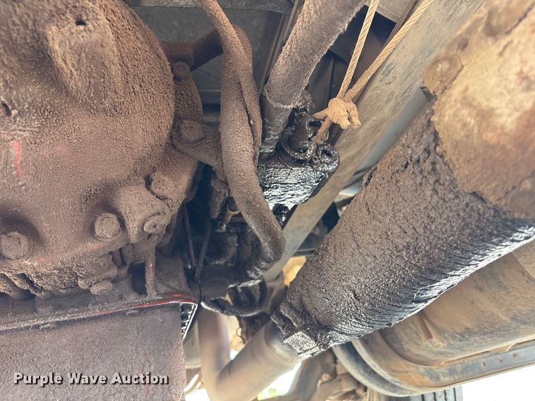 image for item NK9240 1997 International 4900 dump truck