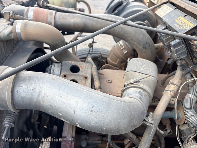 image for item NK9240 1997 International 4900 dump truck