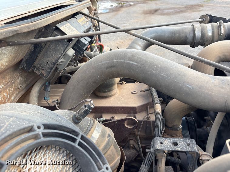 image for item NK9240 1997 International 4900 dump truck