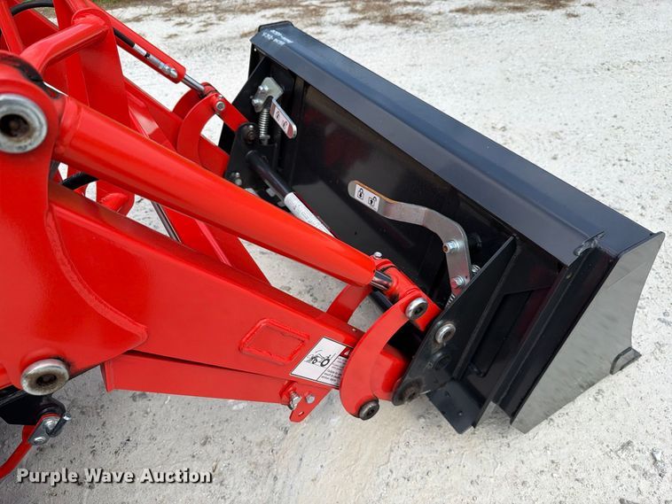 image for item DV7376 Kioti CS2520 MFWD tractor