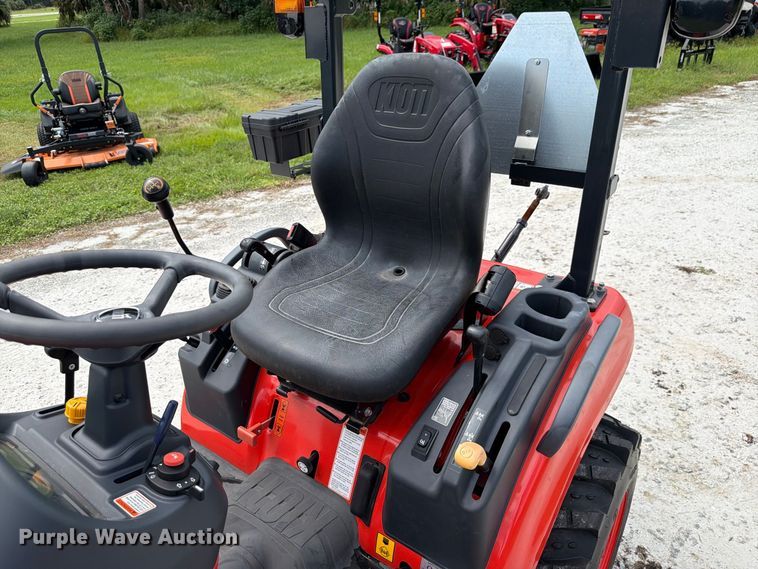 image for item DV7376 Kioti CS2520 MFWD tractor