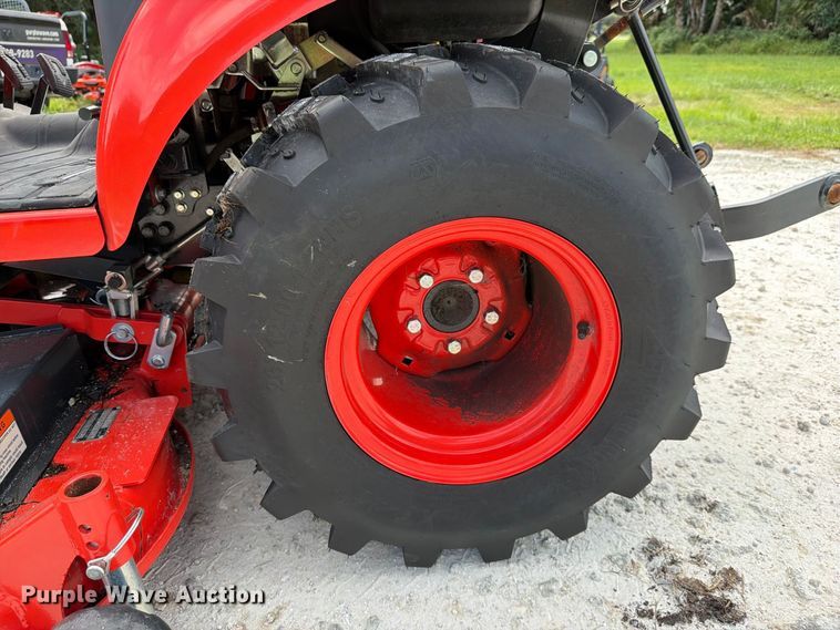 image for item DV7376 Kioti CS2520 MFWD tractor