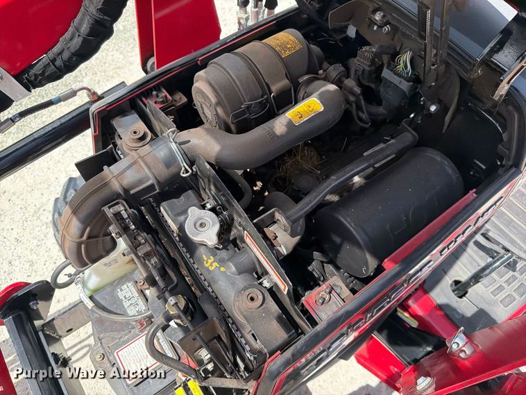 image for item DV7377 2024 Mahindra 1126 HST MFWD tractor