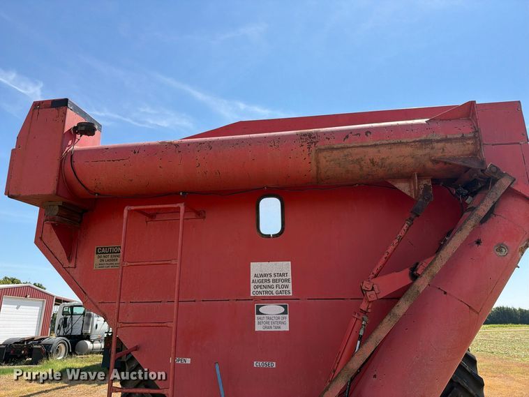 image for item DV8599 Killbros 1200 grain cart