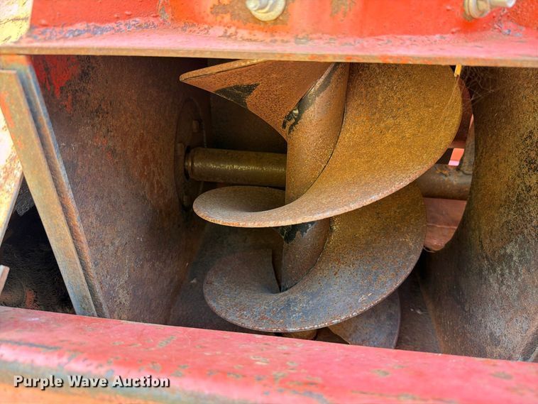 image for item DV8599 Killbros 1200 grain cart