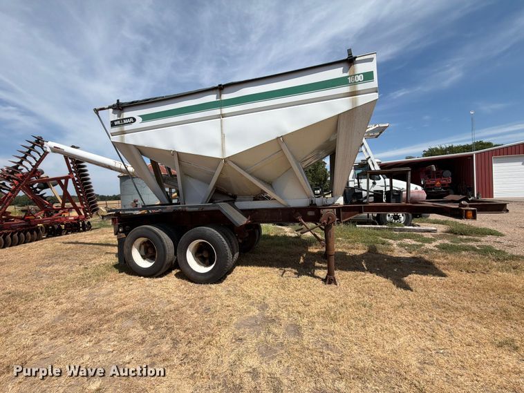 image for item DV8602 1984 Strick Corp Trailers feed delivery trailer