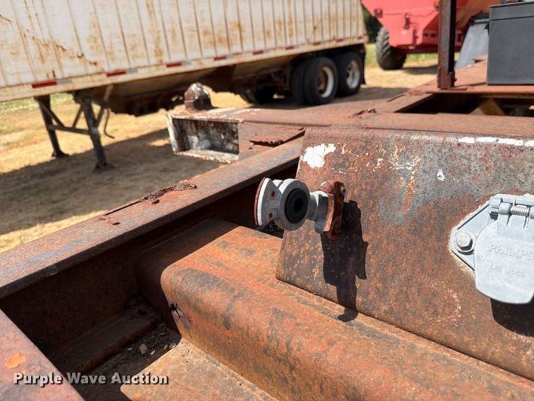 image for item DV8602 1984 Strick Corp Trailers feed delivery trailer