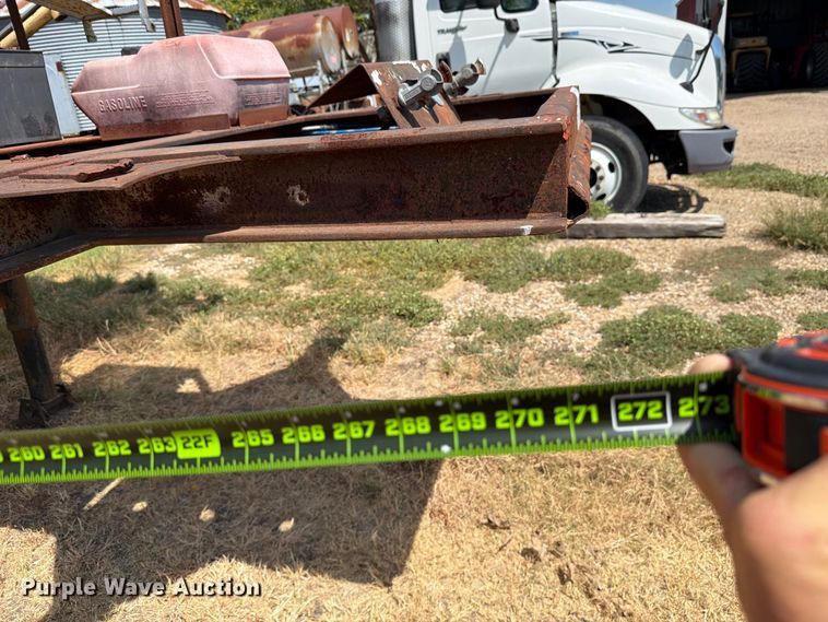 image for item DV8602 1984 Strick Corp Trailers feed delivery trailer