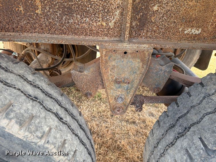 image for item DV8602 1984 Strick Corp Trailers feed delivery trailer
