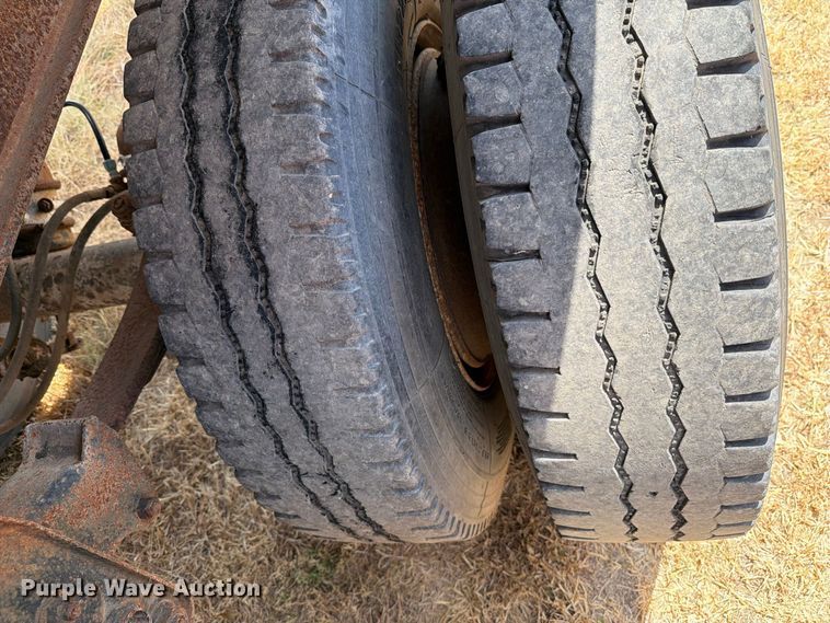 image for item DV8602 1984 Strick Corp Trailers feed delivery trailer
