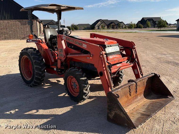 image for item DV8628 Kubota L3010 MFWD tractor