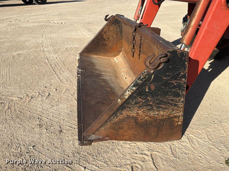 image for item DV8628 Kubota L3010 MFWD tractor
