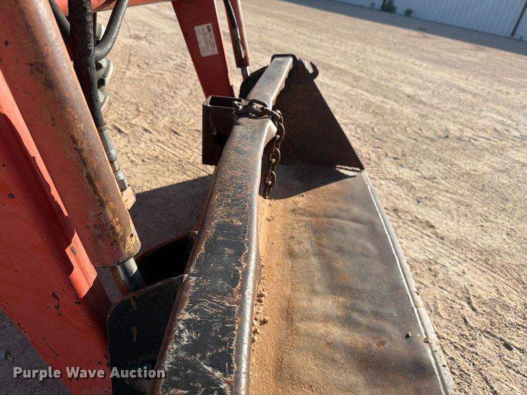 image for item DV8628 Kubota L3010 MFWD tractor