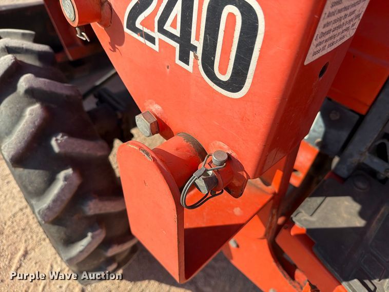 image for item DV8628 Kubota L3010 MFWD tractor