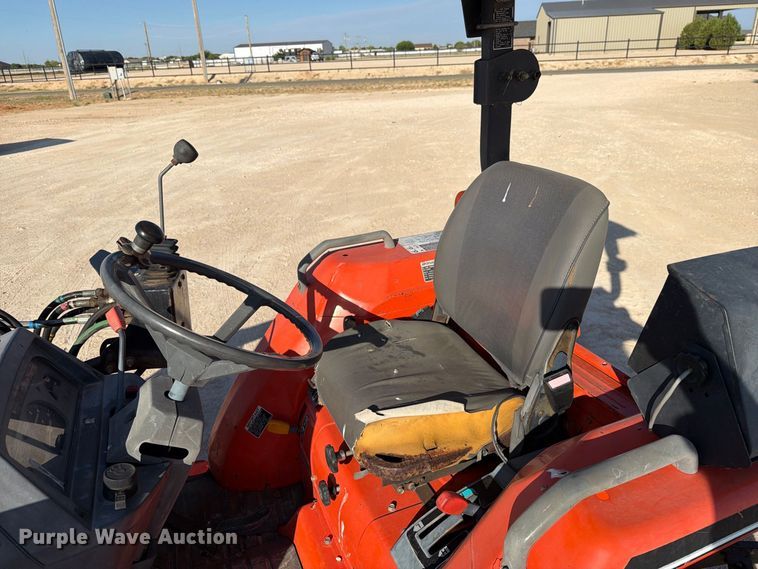 image for item DV8628 Kubota L3010 MFWD tractor