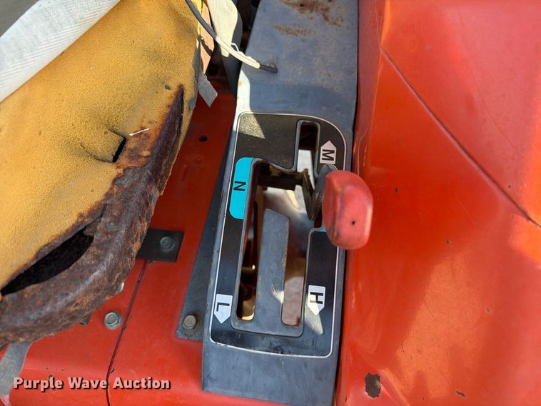 image for item DV8628 Kubota L3010 MFWD tractor